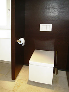 Modern gestaltetes WC in LG-Hi Macs